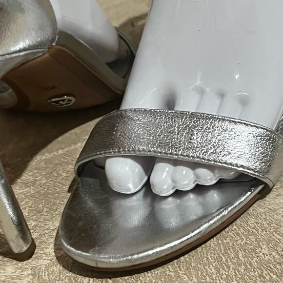 Michael Michael Kors Ankle Strap heels Silver size 9 - Picture 9 of 11